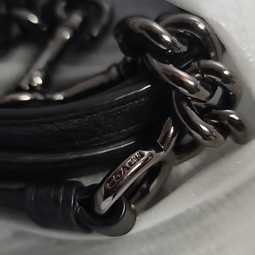 COACH Chain Prairie Satchel in Excellent Condition 2019 - Picture 7 of 14